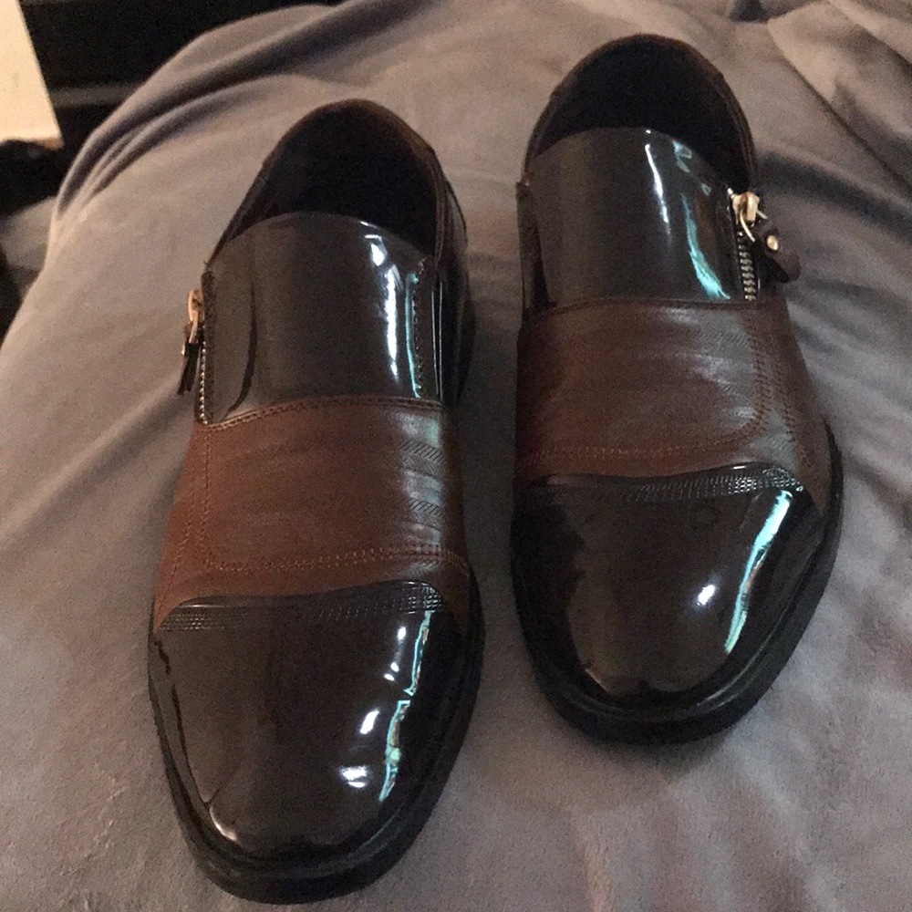 Men’s brown dress shoes